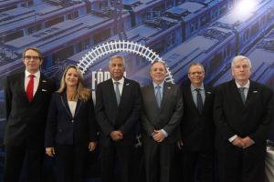 Harald Zwetkoff, Diretor Institucional da ANPTrilhos; Roberta Marchesi, Superintendente da ANPTrilhos; Joubert Fortes Flores Filho, Presidente da ANPTrilhos; João Gouveia Ferrão Neto, Diretor Executivo da ANPTrilhos; José Eduardo Copello, Diretor de Desenvolvimento da ANPTrilhos; e Conrado Grava de Souza, Diretor de Planejamento da ANPTrilhos