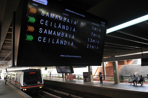 Leia mais sobre o artigo Metrô-DF lança edital para compra de painéis que informarão horário exato em que o trem chegará à estação