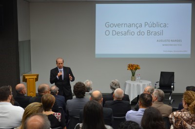 Leia mais sobre o artigo Trensurb recebe palestra de Augusto Nardes, Ministro do TCU, sobre governança pública
