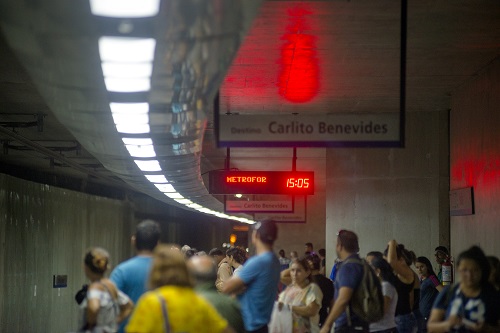 Leia mais sobre o artigo Metrofor convoca empresas para exploração de máquinas de vendas e espaços publicitários nas estações Benfica e Parangaba
