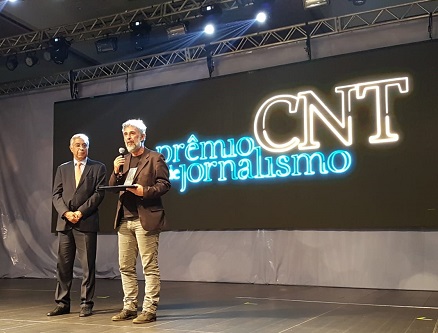 Leia mais sobre o artigo Presidente da ANPTrilhos entrega Prêmio CNT de Jornalismo