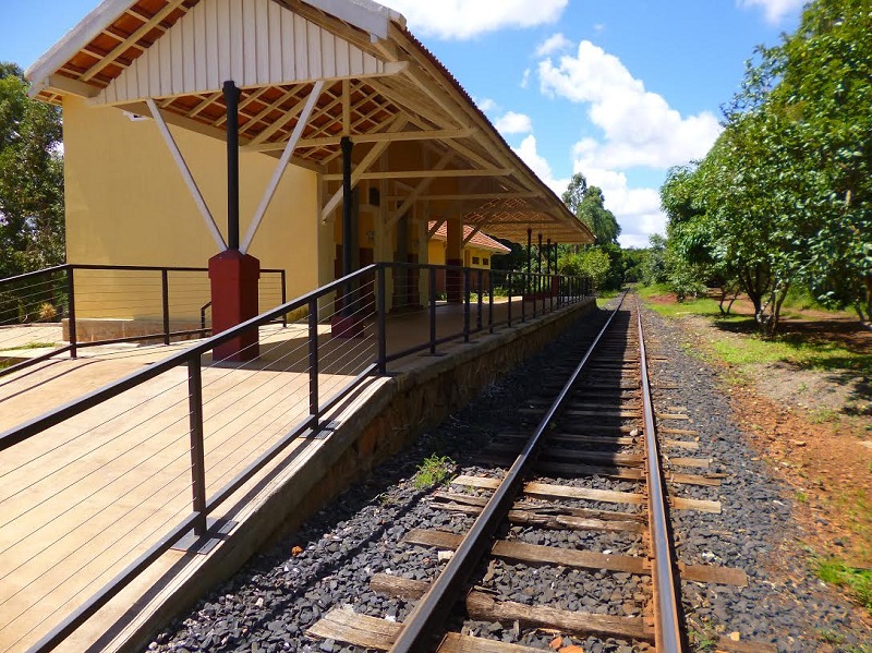 Leia mais sobre o artigo Novo trem turístico brasileiro passa por 14 cidades de Goiás