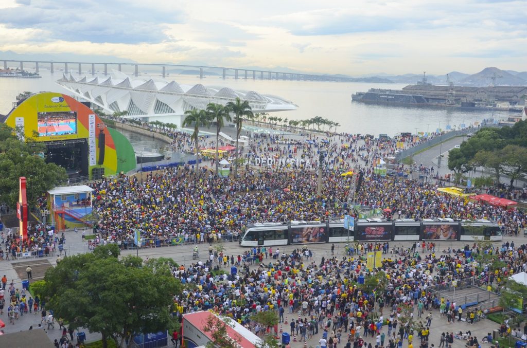 Leia mais sobre o artigo Turismo e lazer no Centro crescem com circulação do VLT Carioca