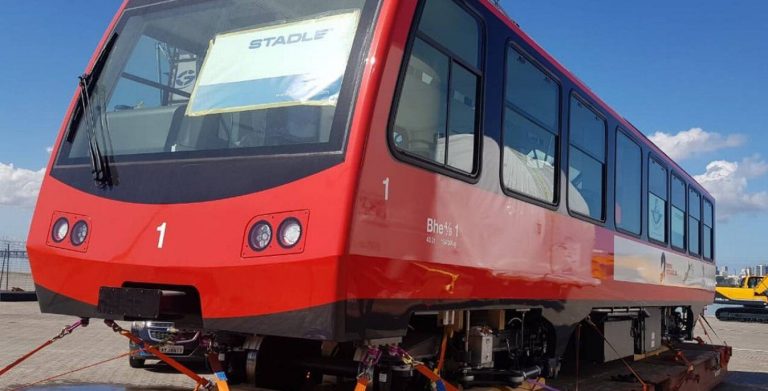 Leia mais sobre o artigo Corcovado recebe nova geração de trens, que agora contam com teto panorâmico e mais espaço