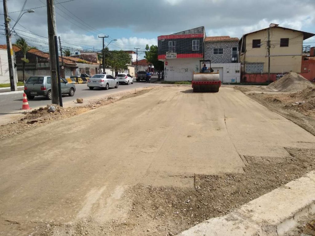 Leia mais sobre o artigo Seinfra realiza melhorias viárias no entorno da Estação Montese do VLT de Fortaleza