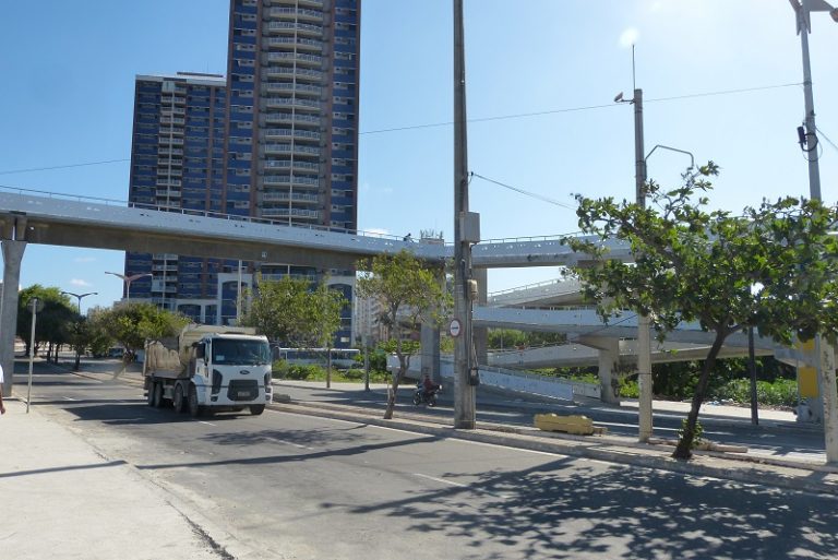 Leia mais sobre o artigo VLT Parangaba-Mucuripe conta com novas passarelas para travessia de pedestres