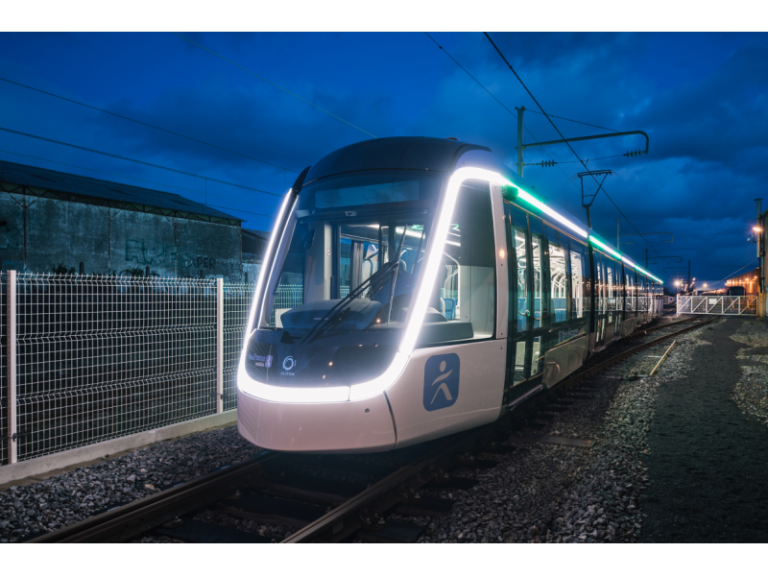 Leia mais sobre o artigo Alstom apresenta novo VLT Citadis para linha de Paris