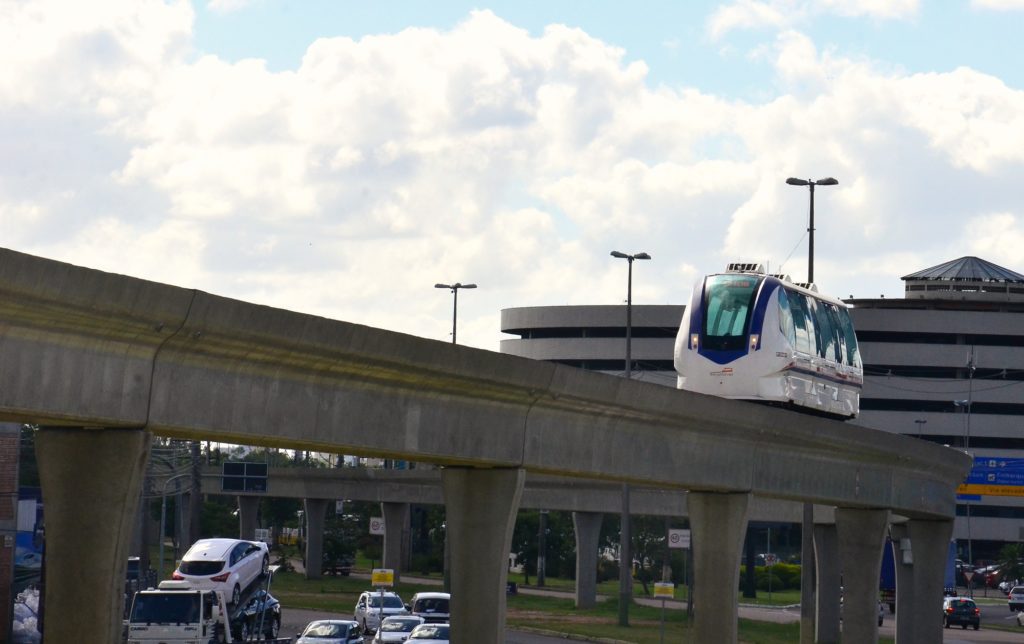 Leia mais sobre o artigo Trensurb: Aeromóvel metrô-aeroporto volta a funcionar todos os dias