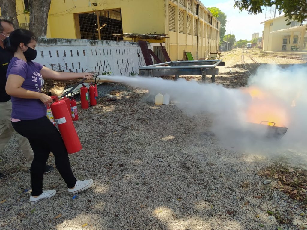 Leia mais sobre o artigo CBTU Maceió realiza Curso de Brigada contra Incêndio para capacitar empregados