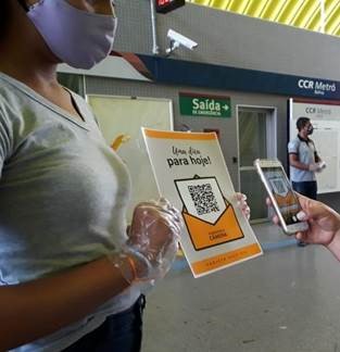 Leia mais sobre o artigo CCR Metrô Bahia e Help oferecem escuta ativa e afetiva em estações de metrô