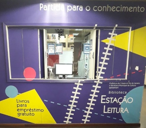 Leia mais sobre o artigo Biblioteca Estação Leitura reabre as portas na Estação Central do MetrôRio com novas obras no acervo