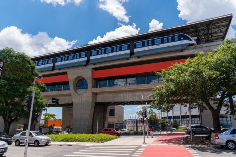 Leia mais sobre o artigo Metrô de São Paulo inicia implantação de vias da Linha 15-Prata para chegar a Jacu Pêssego
