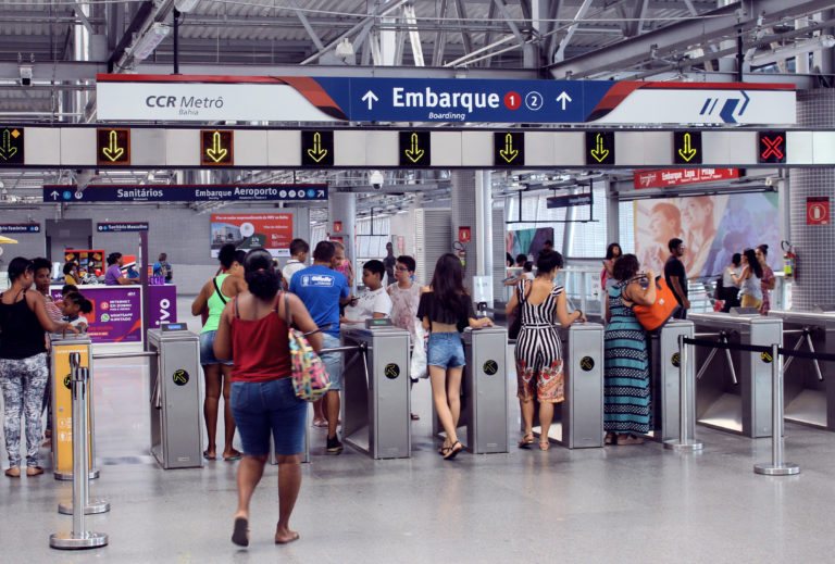 Leia mais sobre o artigo Parceria entre CCR Metrô Bahia e Semob promove integração de metrô com táxi