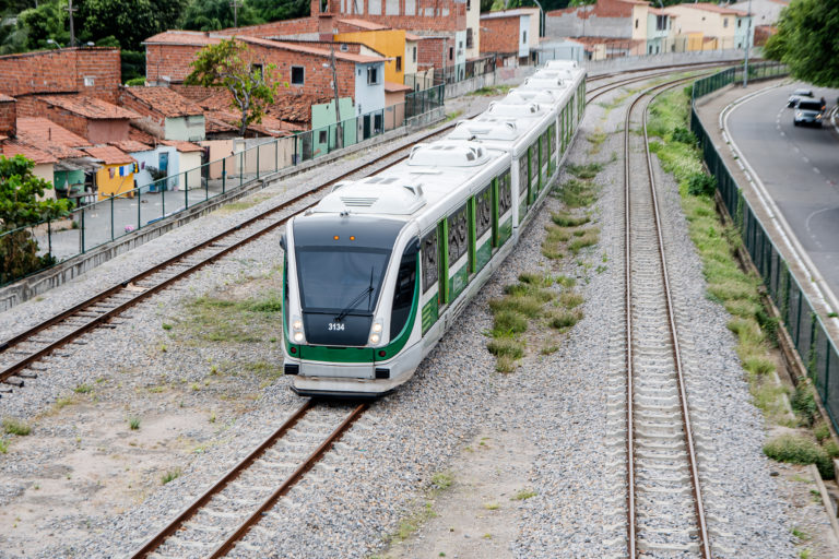 Leia mais sobre o artigo Secretário da Infraestrutura vistoria obras de mobilidade em Fortaleza