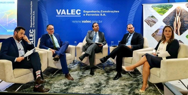 Leia mais sobre o artigo ANPTrilhos participa da cerimônia de assinatura da parceria entre a VALEC e a ENSCO