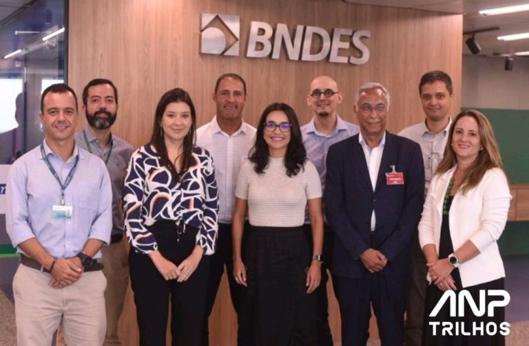 Leia mais sobre o artigo ANPTrilhos assina Protocolo de Intenções com o BNDES