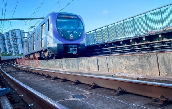 Leia mais sobre o artigo ViaMobilidade realiza na Linha 5-Lilás a maior troca de trilhos em um único dia da história do metrô paulistano