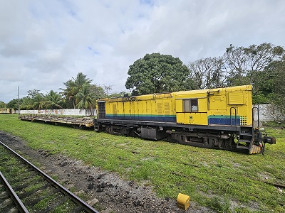Leia mais sobre o artigo CBTU João Pessoa: Carro inservível de passageiros é transformado em prancha ferroviária