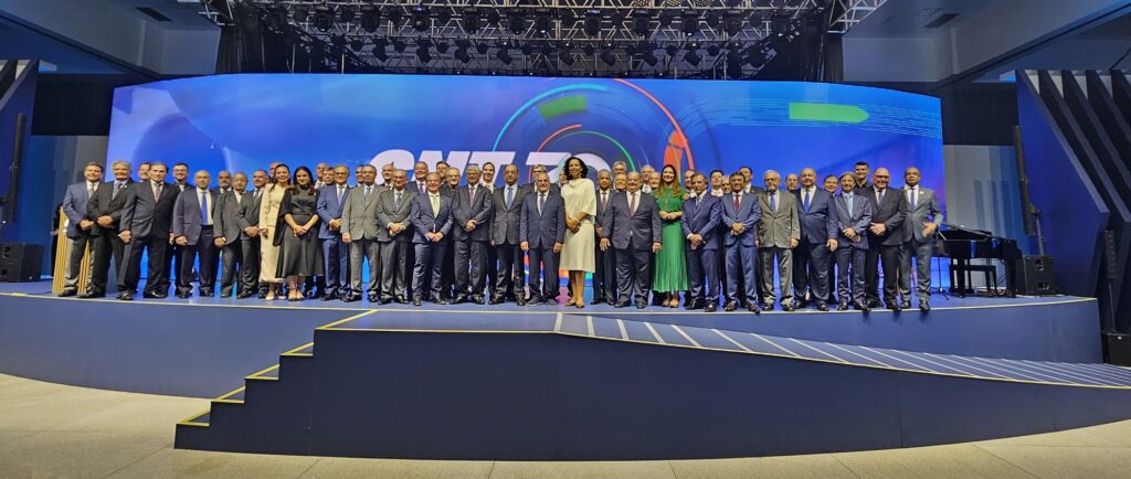 Leia mais sobre o artigo ANPTrilhos prestigia evento de 70 anos da Confederação Nacional do Transporte