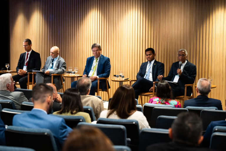 Leia mais sobre o artigo Fórum da CNT debate marco legal do transporte coletivo