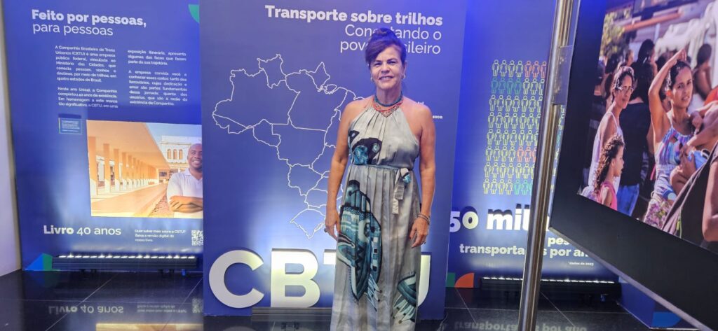 Leia mais sobre o artigo ANPTrilhos prestigia lançamento de livro e exposição da CBTU por seus 40 anos