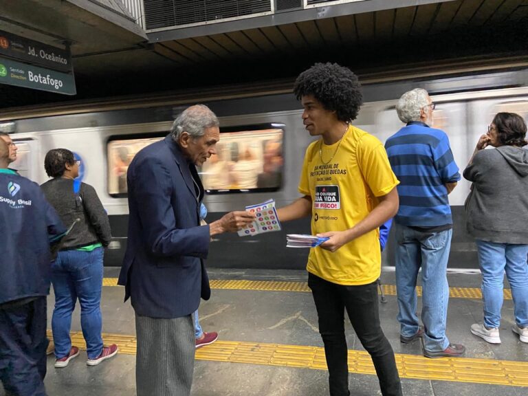 Leia mais sobre o artigo MetrôRio lança Revista Coquetel para estimular boas práticas de segurança no sistema metroviário
