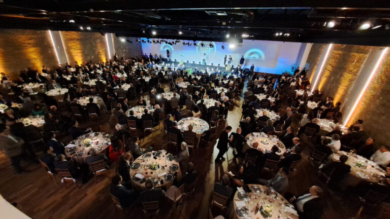 Leia mais sobre o artigo Associados da ANPTrilhos são finalistas do 32º Prêmio Revista Ferroviária 2025