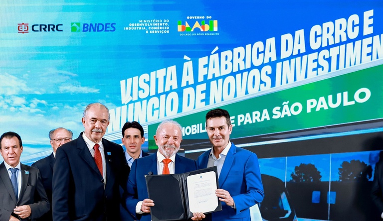 Leia mais sobre o artigo BNDES celebra contratos no valor de R$ 5,6 bi para Trem Intercidades São Paulo-Campinas e Linha 2 do Metrô