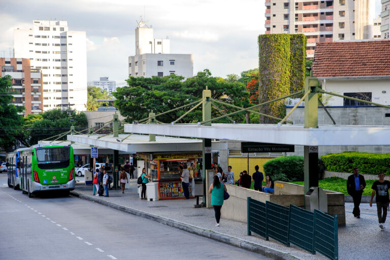 Leia mais sobre o artigo Metrô de São Paulo abre chamada pública para transformar terminais urbanos em novos empreendimentos