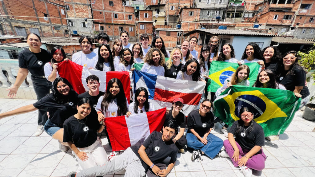 Leia mais sobre o artigo Programa de Carreiras da LALA forma jovens líderes e amplia acesso ao mercado de trabalho com apoio da Alstom Foundation