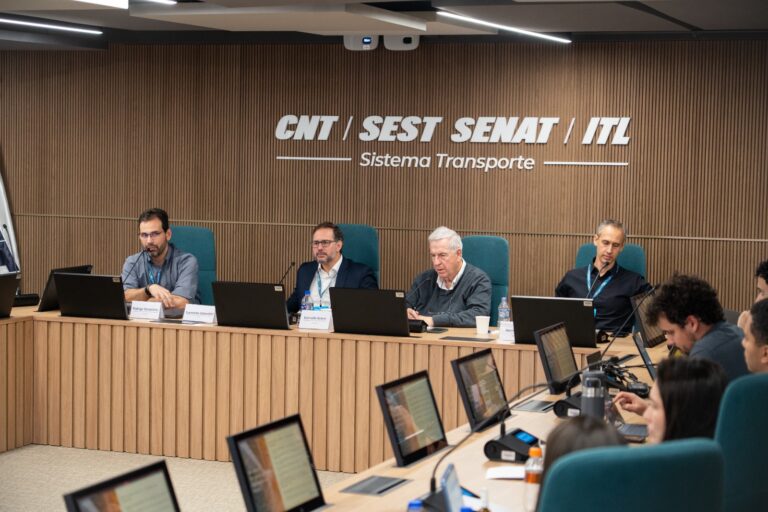 Leia mais sobre o artigo ANPTrilhos fortalece capacitação técnica sobre sistemas de transporte sobre trilhos
