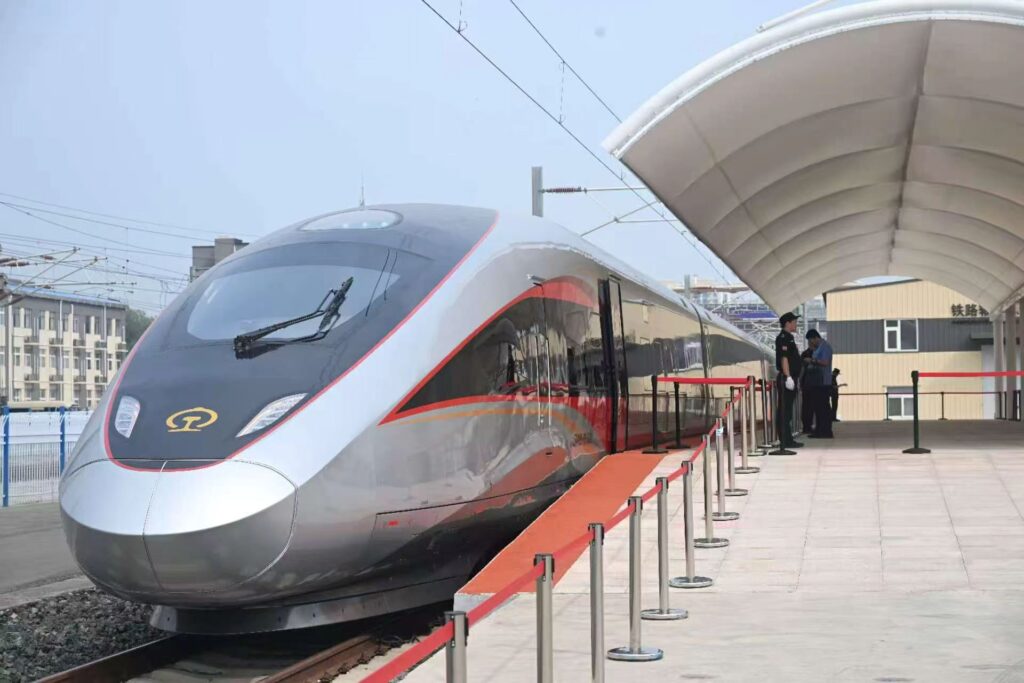 Leia mais sobre o artigo CRRC Changchun amplia diálogo sobre futuro dos trilhos
