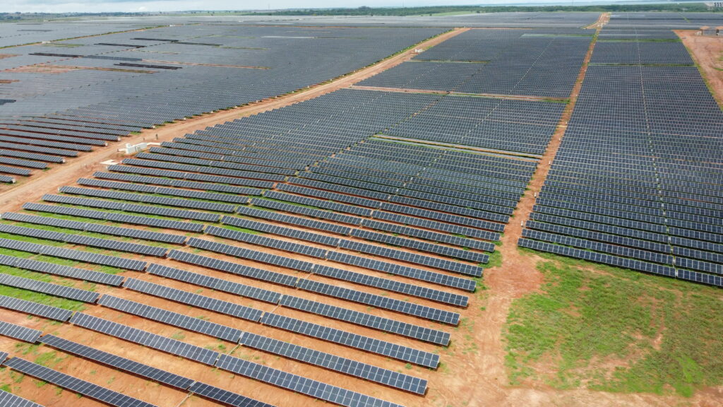 Leia mais sobre o artigo VLT Carioca será abastecido por energia solar em contrato firmado entre Motiva e EDP